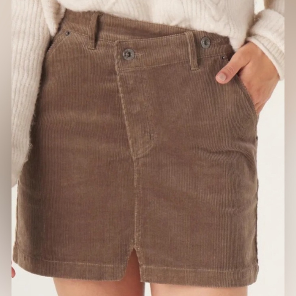 The Normal Brand Cross Over corduroy skirt size 30